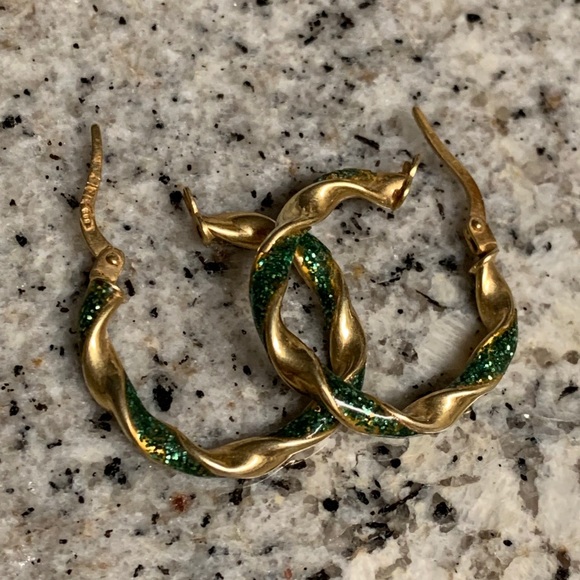 14K Vintage Yellow Gold Hoops 💚 - Picture 8 of 11